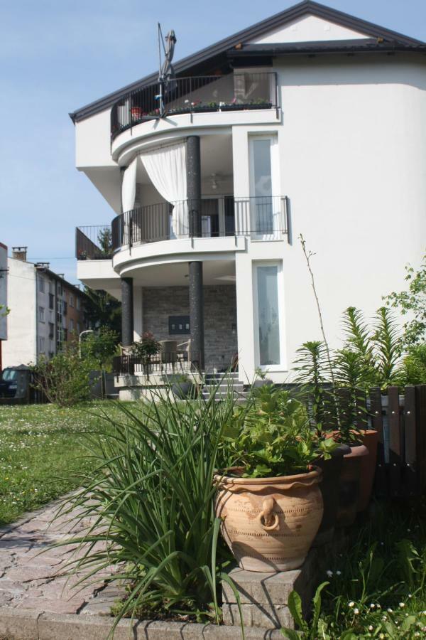 Bihać Lgp Exclusive Apartment מראה חיצוני תמונה